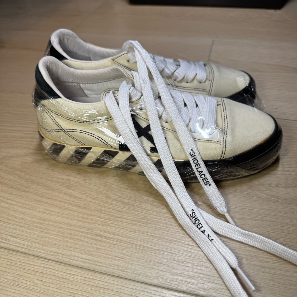 Off-White Shoes - image 2